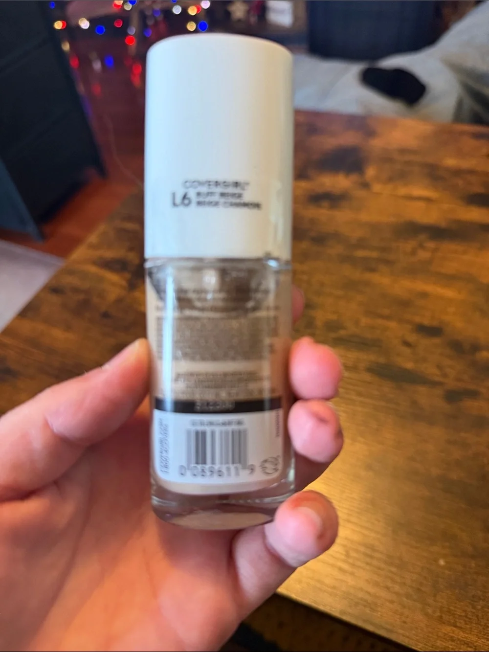 COVERGIRL TruBlend Hydrating Foundation — Light Beige (L6)